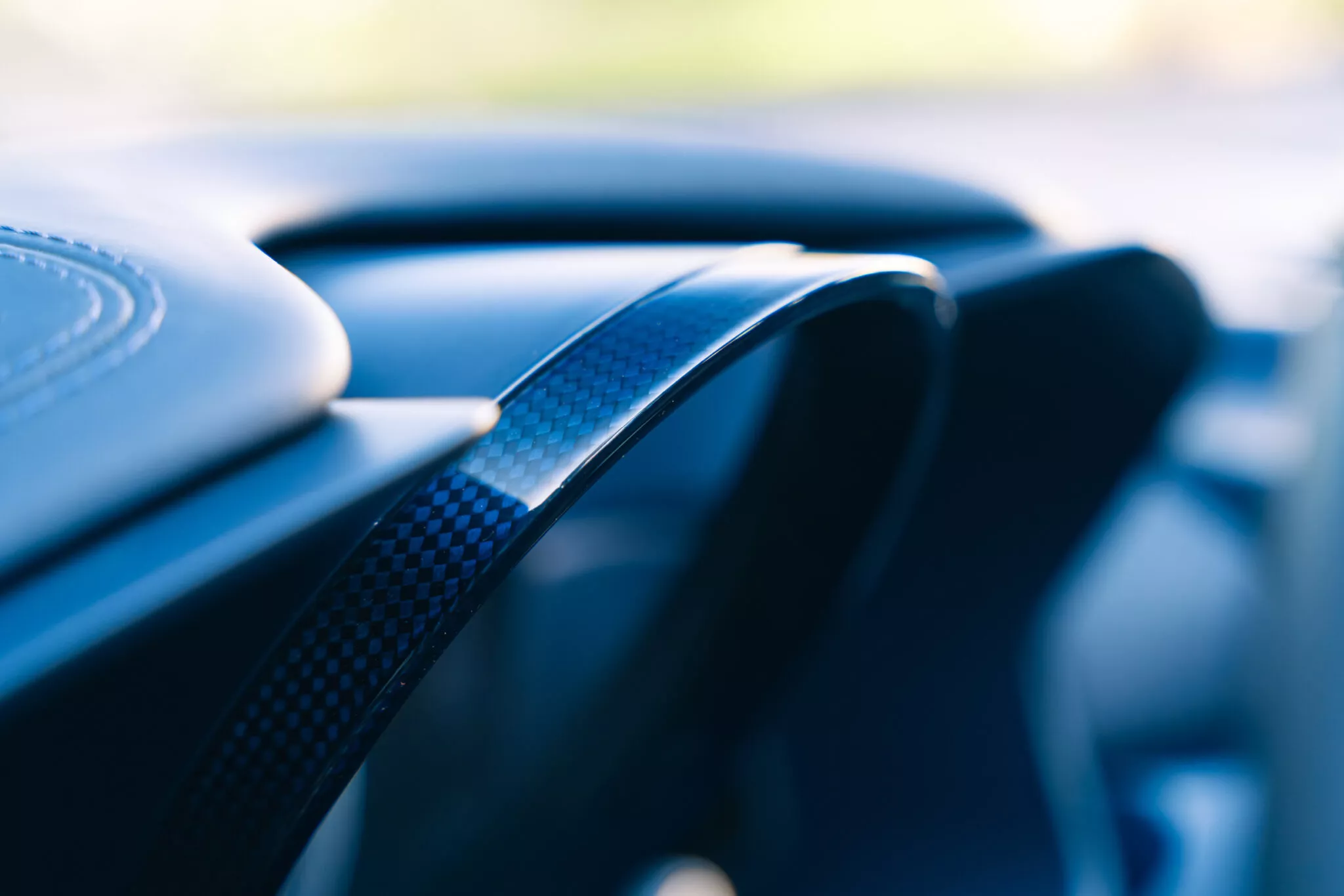 Ferrari-FF-blue-cloth